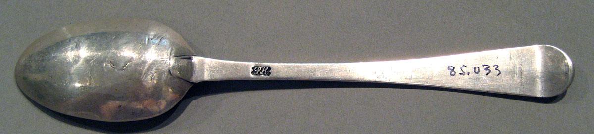 1998.0004.1553.004 Silver Spoon underside
