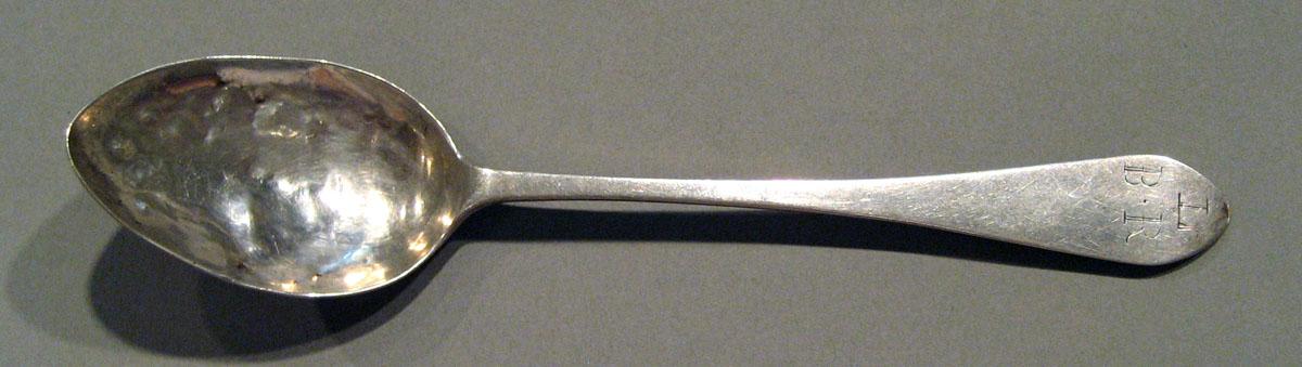 1998.0004.1558 Silver Spoon upper surface