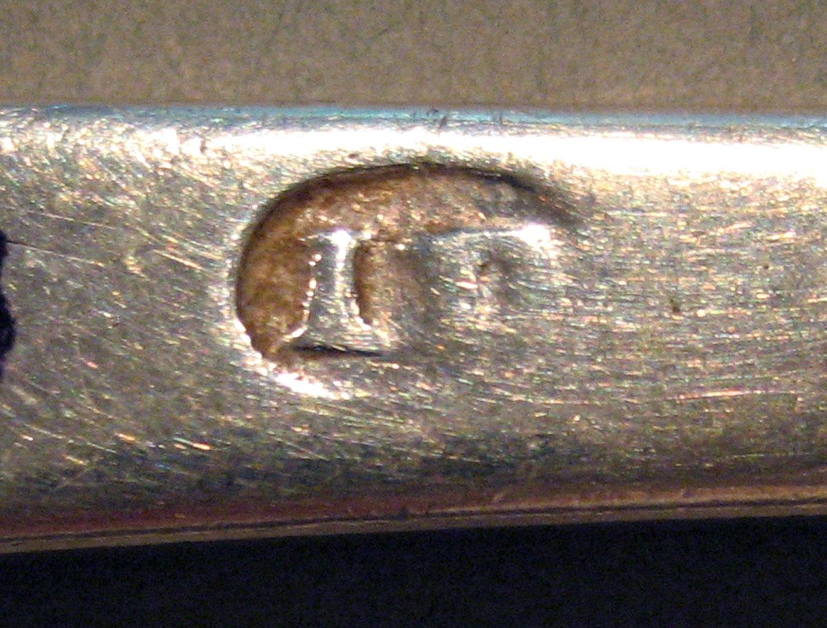 1998.0004.1562 Silver Spoon mark