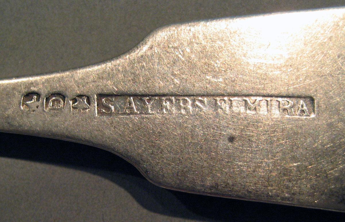 1998.0004.1563.004 Silver Spoon mark