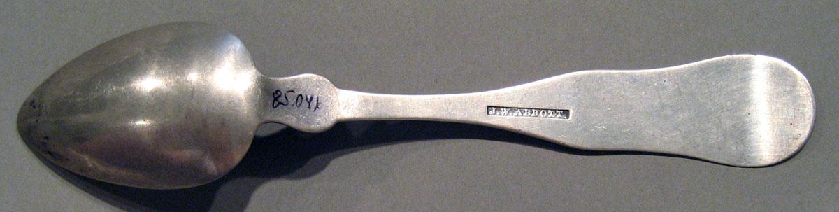 1998.0004.1564 Silver Spoon underside