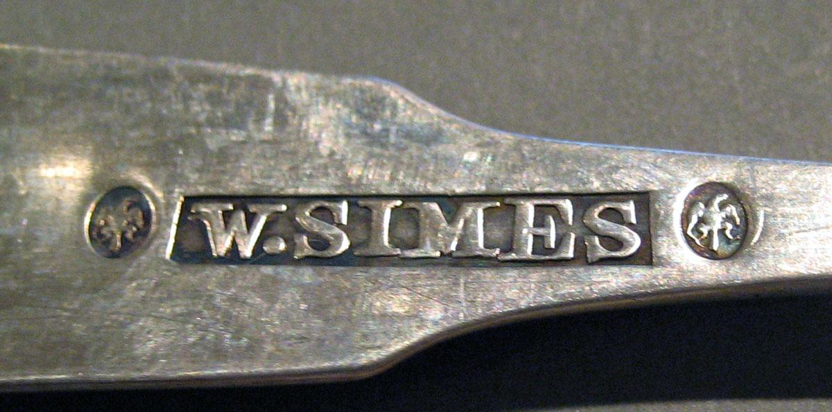 1998.0004.161 Silver Tongs mark 1