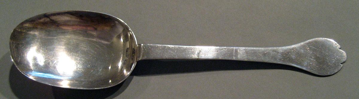 1998.0004.164 Silver Spoon upper surface