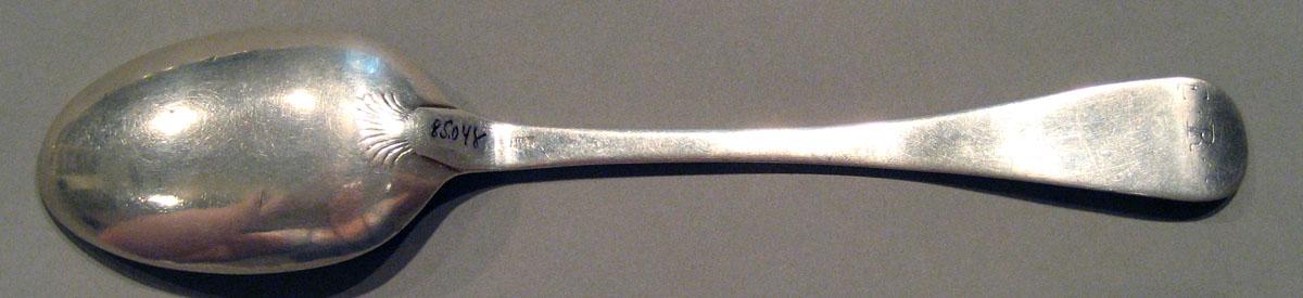 1998.0004.1666 Silver Spoon underside