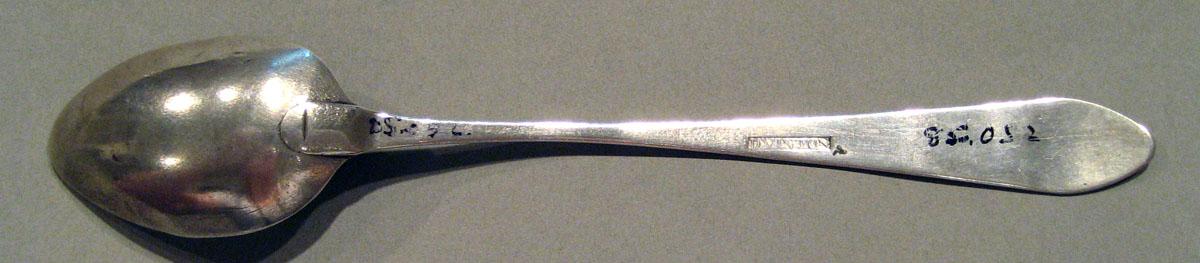 1998.0004.1670 Silver Spoon underside