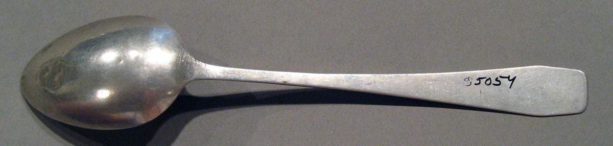 1998.0004.1672.001 Silver Spoon underside