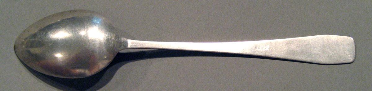 1998.0004.1672.003 Silver Spoon underside
