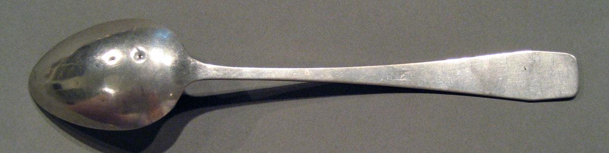 1998.0004.1672.004 Silver Spoon underside