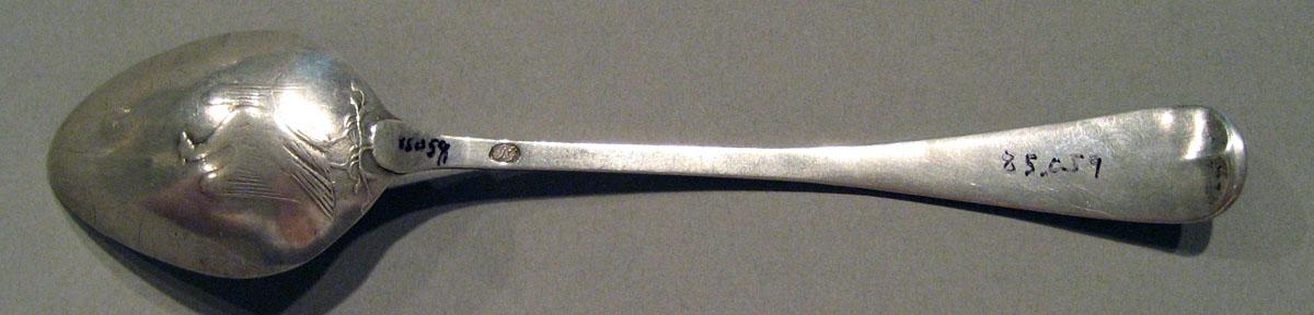 1998.0004.1677.001 Silver Spoon underside