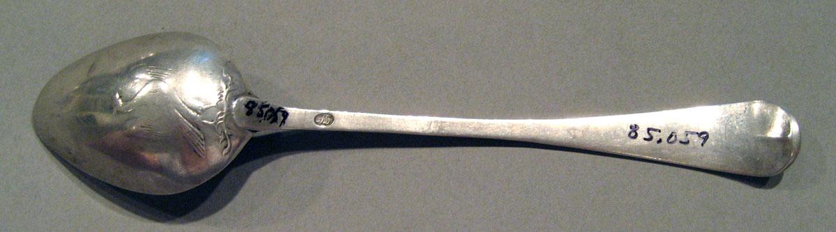 1998.0004.1677.002 Silver Spoon underside