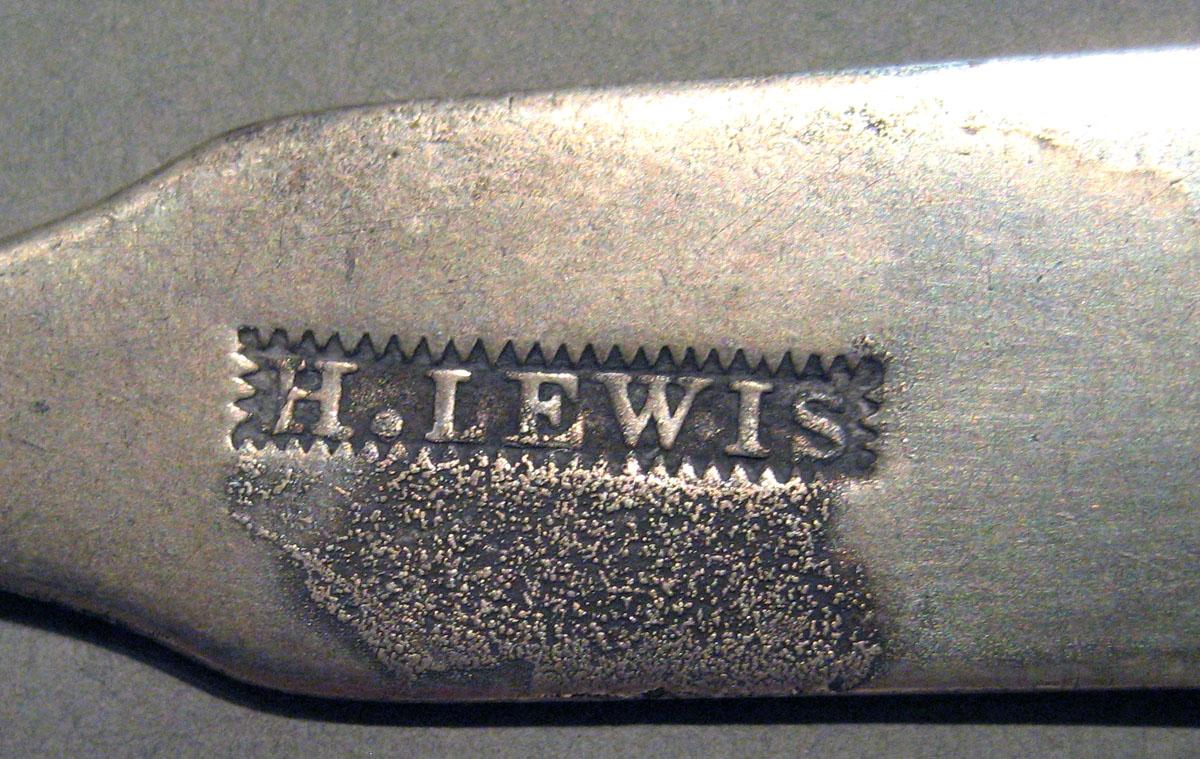 1998.0004.1686 Silver Spoon mark
