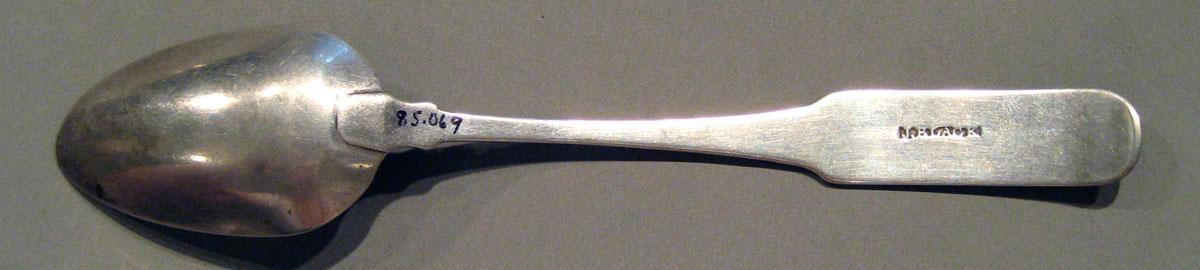 1998.0004.1687 Silver Spoon underside