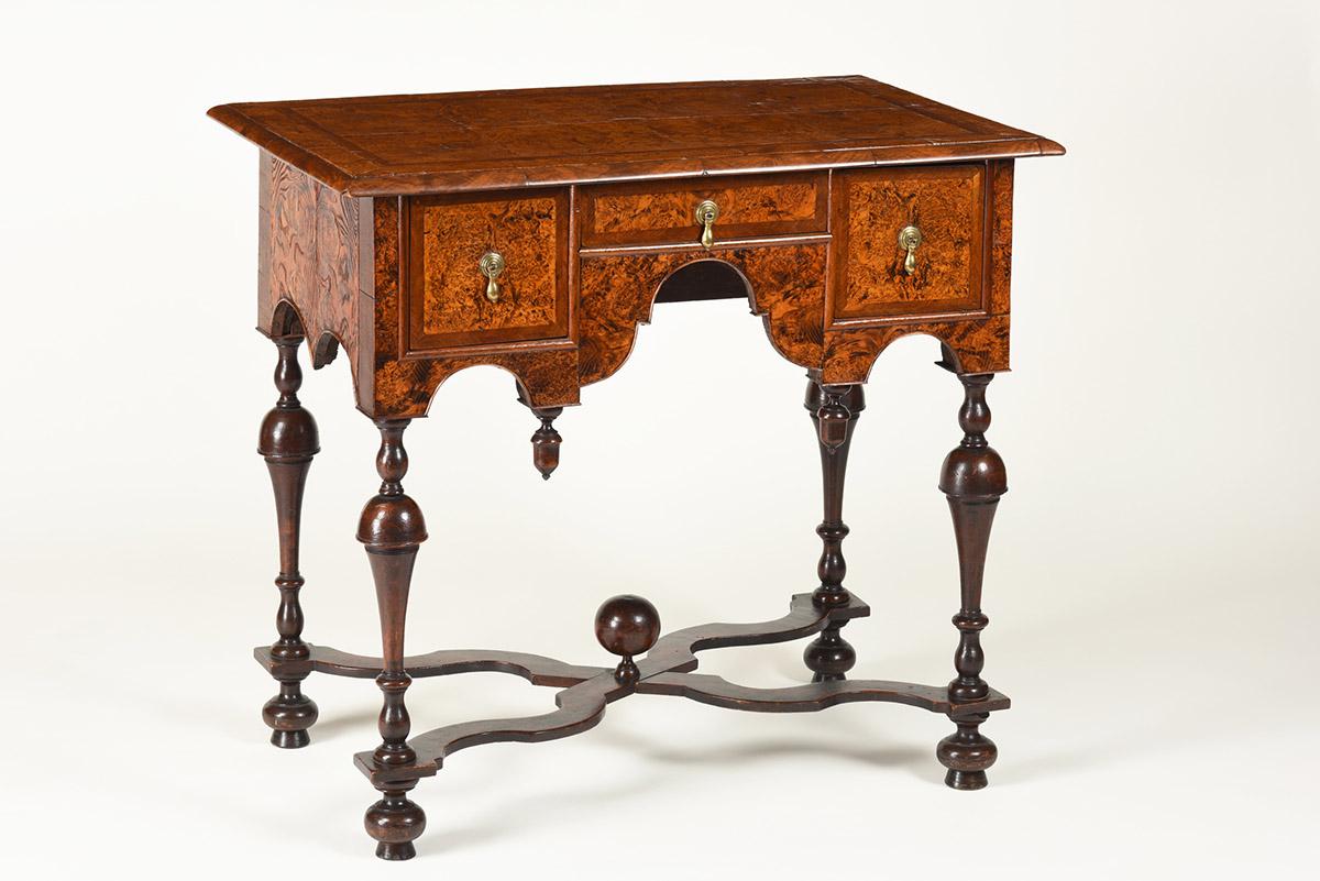 1958.0584 Table, view 1
