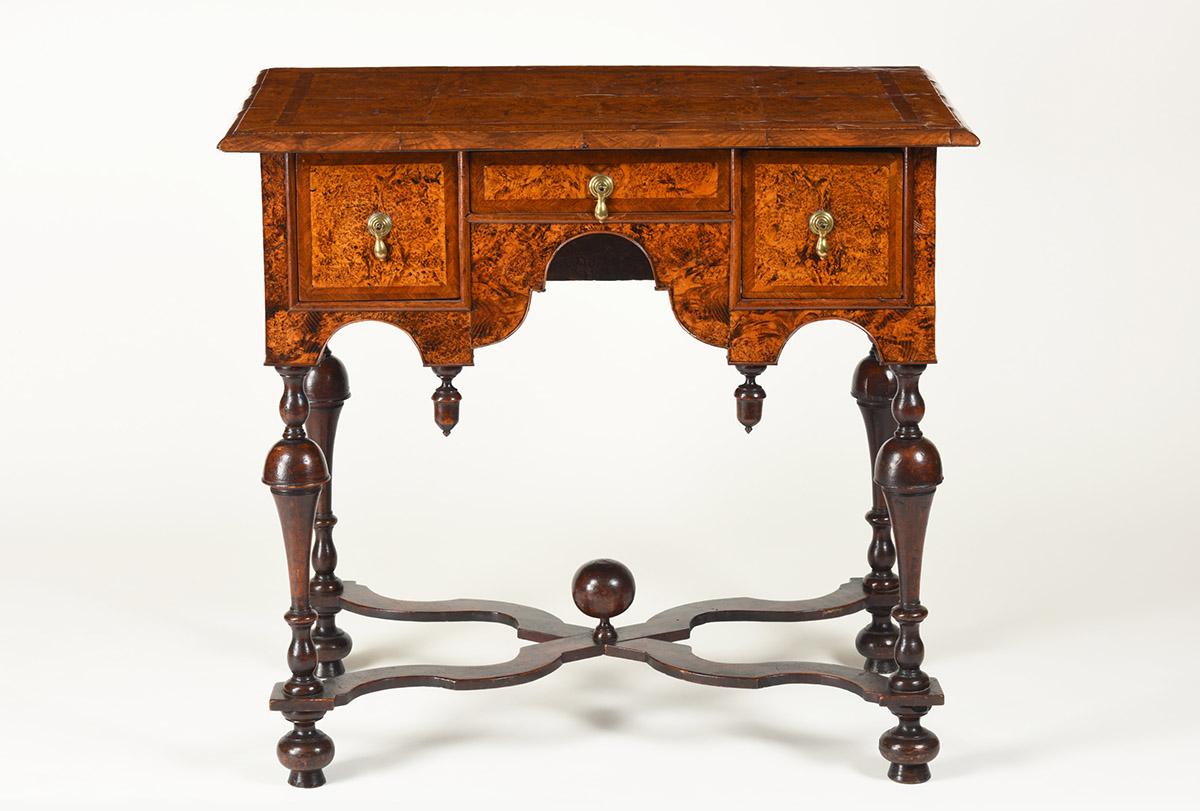 1958.0584 Table, view 2