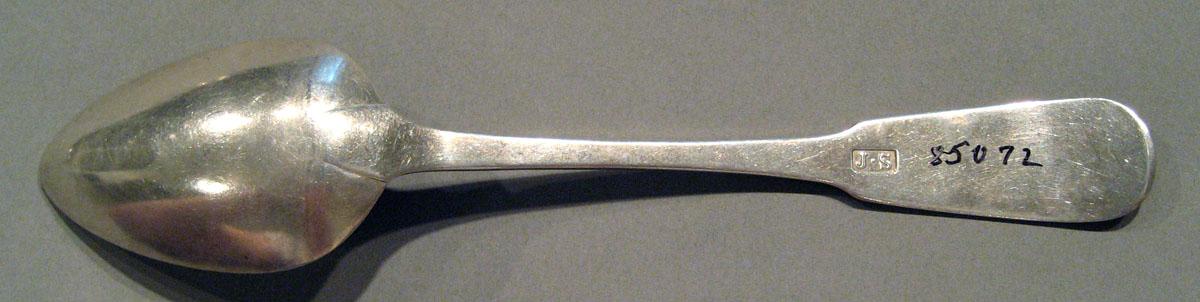 1998.0004.1690.001 Silver Spoon underside