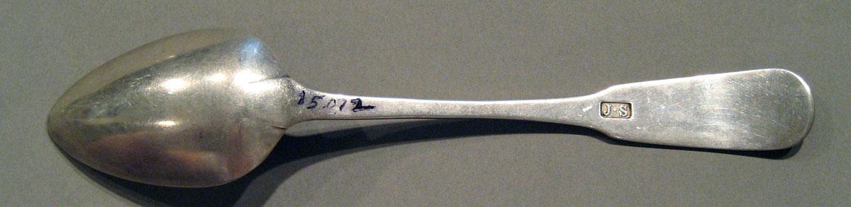 1998.0004.1690.002 Silver Spoon underside