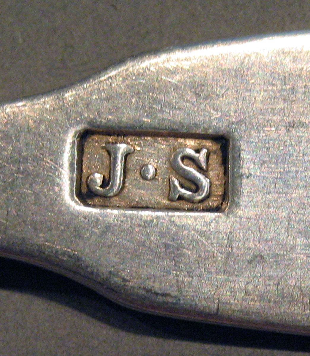 1998.0004.1690.002 Silver Spoon mark