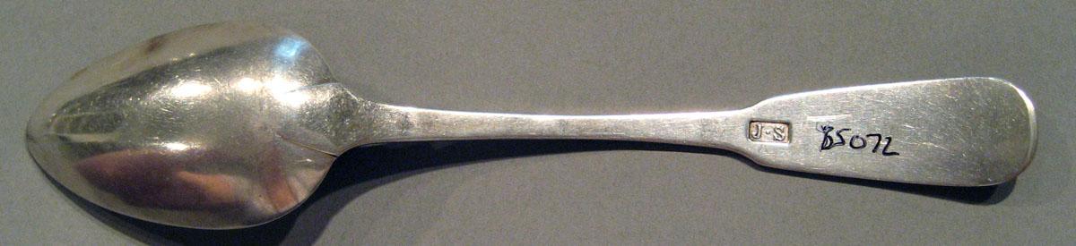 1998.0004.1690.004 Silver Spoon underside