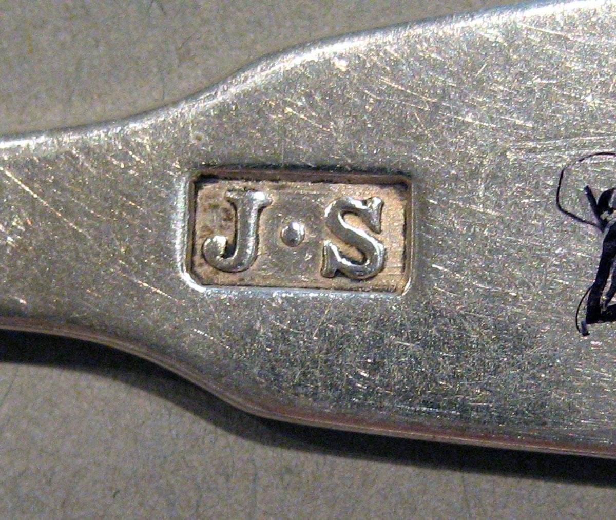1998.0004.1690.004 Silver Spoon mark