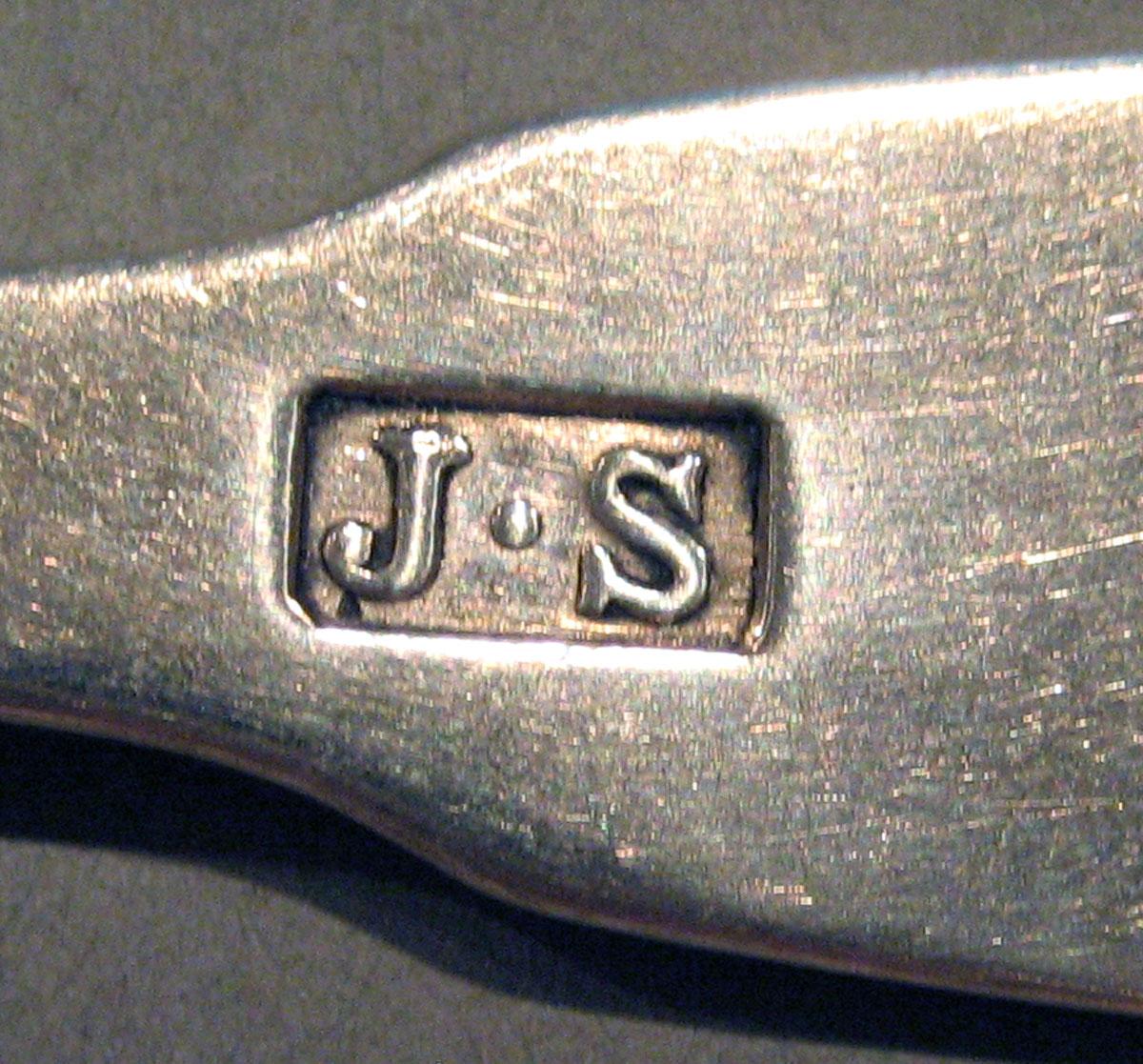 1998.0004.1690.007 Silver Spoon mark