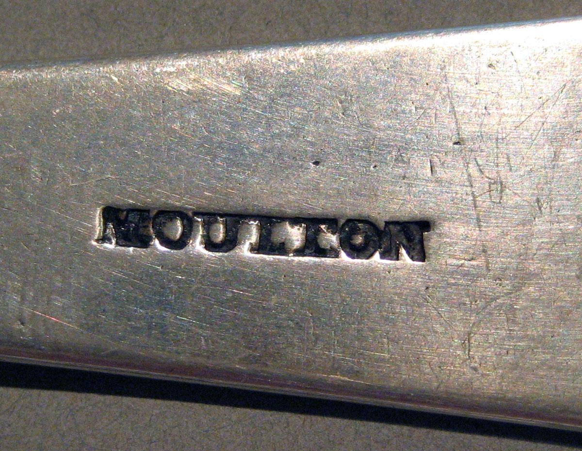 1998.0004.1696.001 Silver Spoon mark