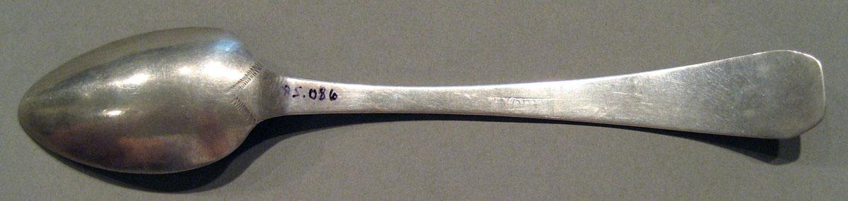 1998.0004.1703 Silver Spoon underside