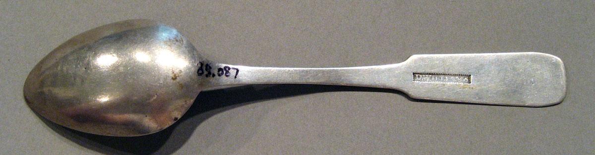 1998.0004.1704 Silver Spoon underside