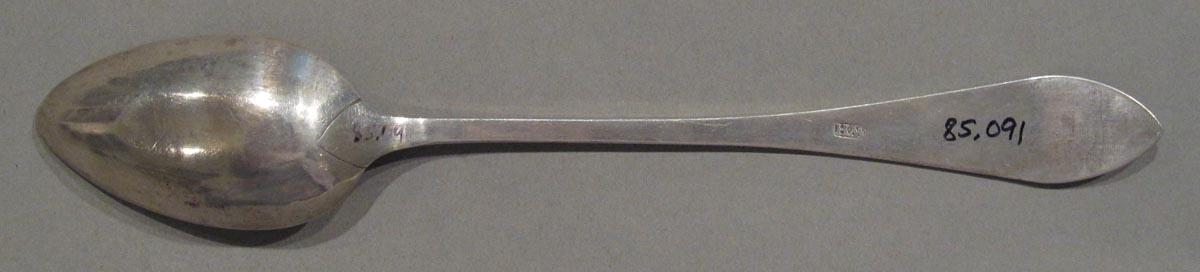 1998.0004.1707 spoon underside
