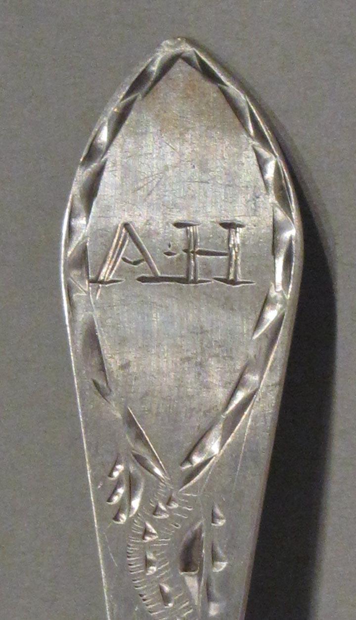 1998.0004.1707 spoon engraving