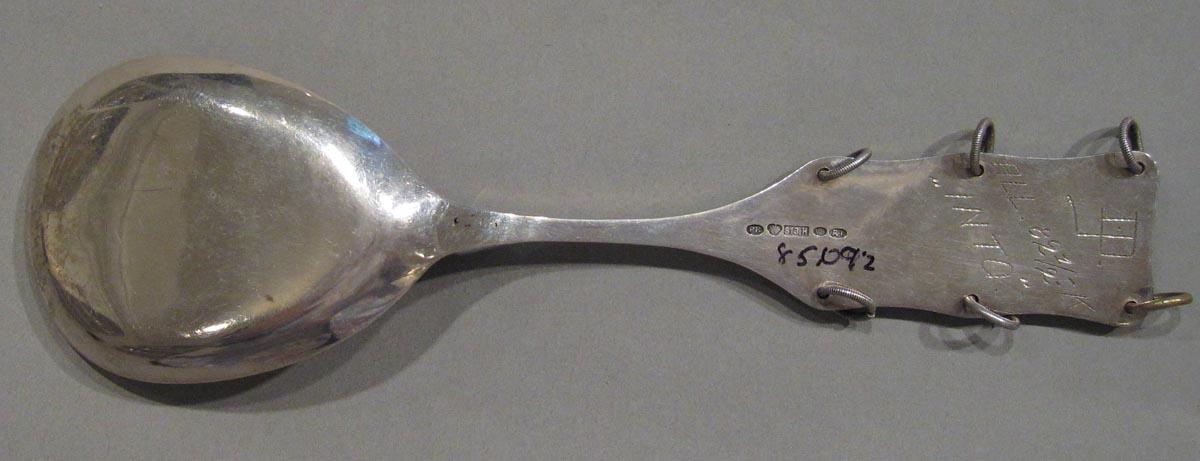 1998.0004.1708 spoon underside
