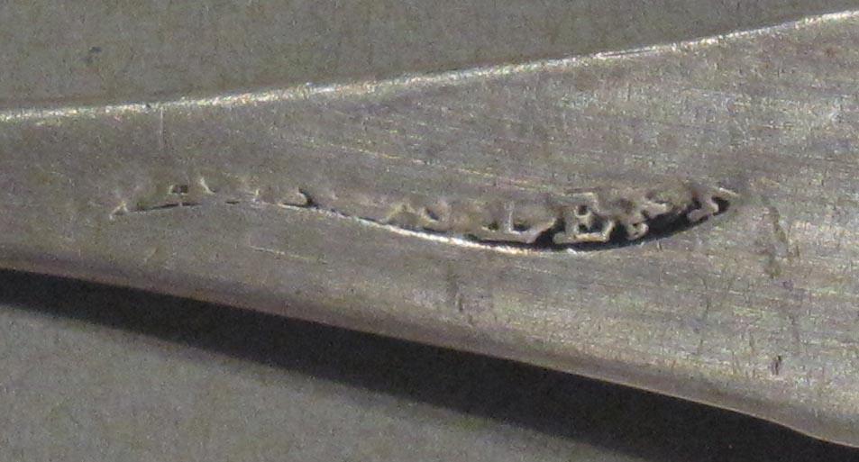 1998.0004.1714 spoon mark