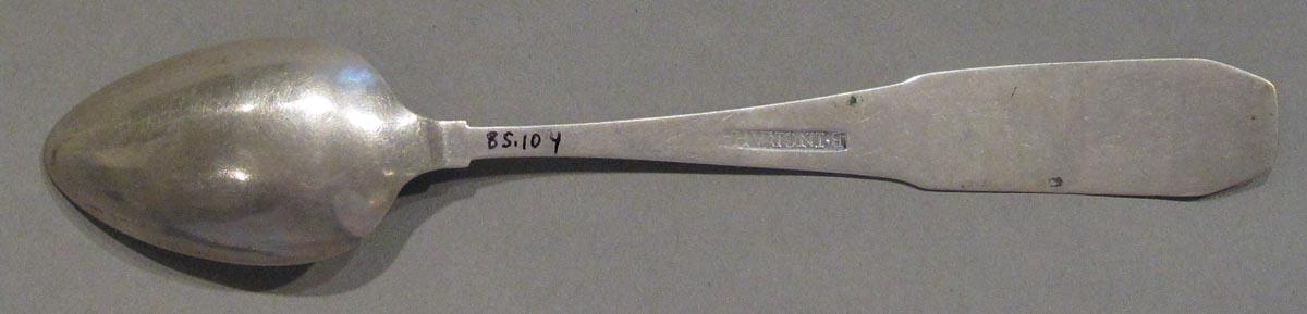 1998.0004.1720 spoon underside