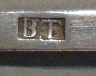1998.0004.1722 spoon mark