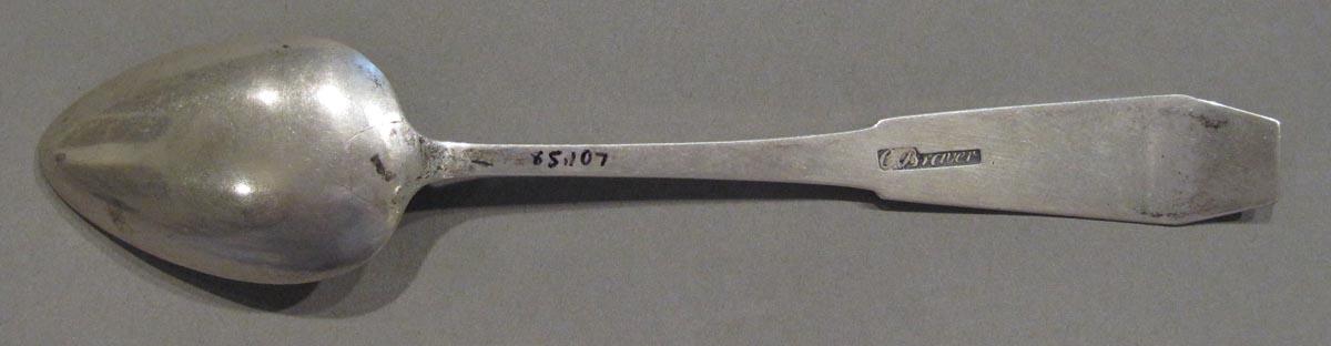 1998.0004.1723 spoon underside