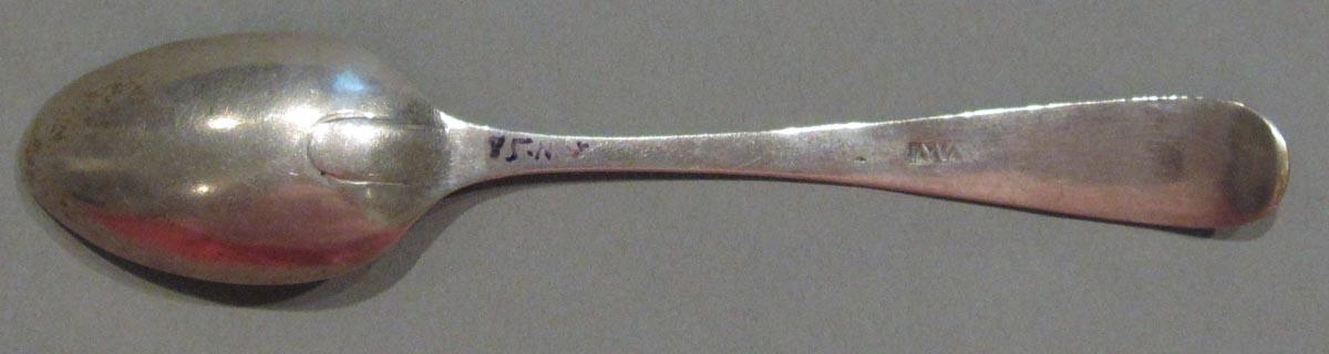 1998.0004.1734 spoon underside