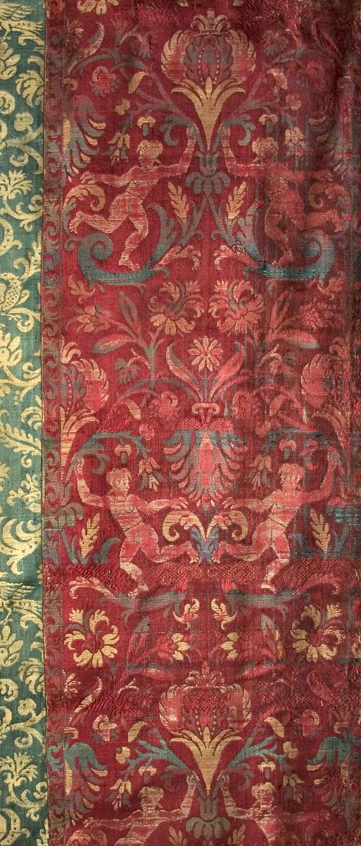 1952.0353.002 A Window Hanging, Curtain, Side Border Pattern Repeat
