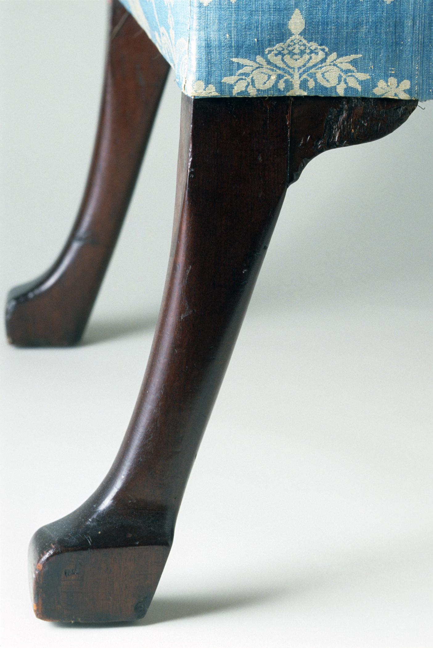 1958.0591 Easy chair, detail 2