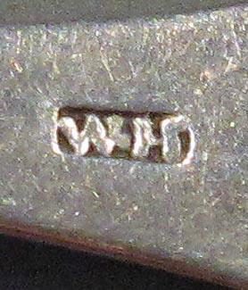 1998.0004.1738 spoon mark