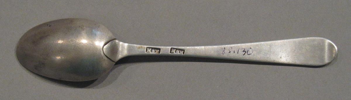 1998.0004.1746 spoon underside
