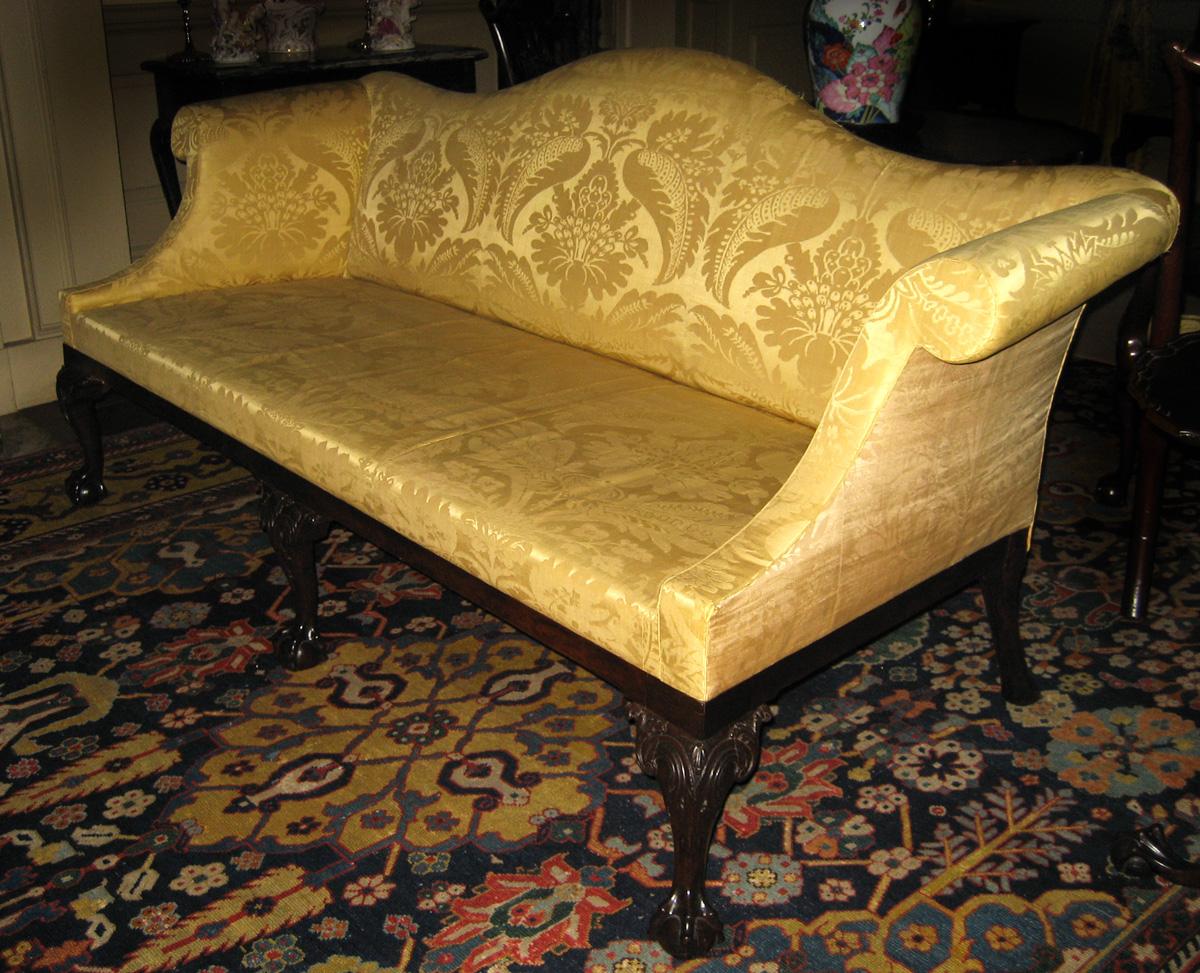 1958.0593 sofa view 2