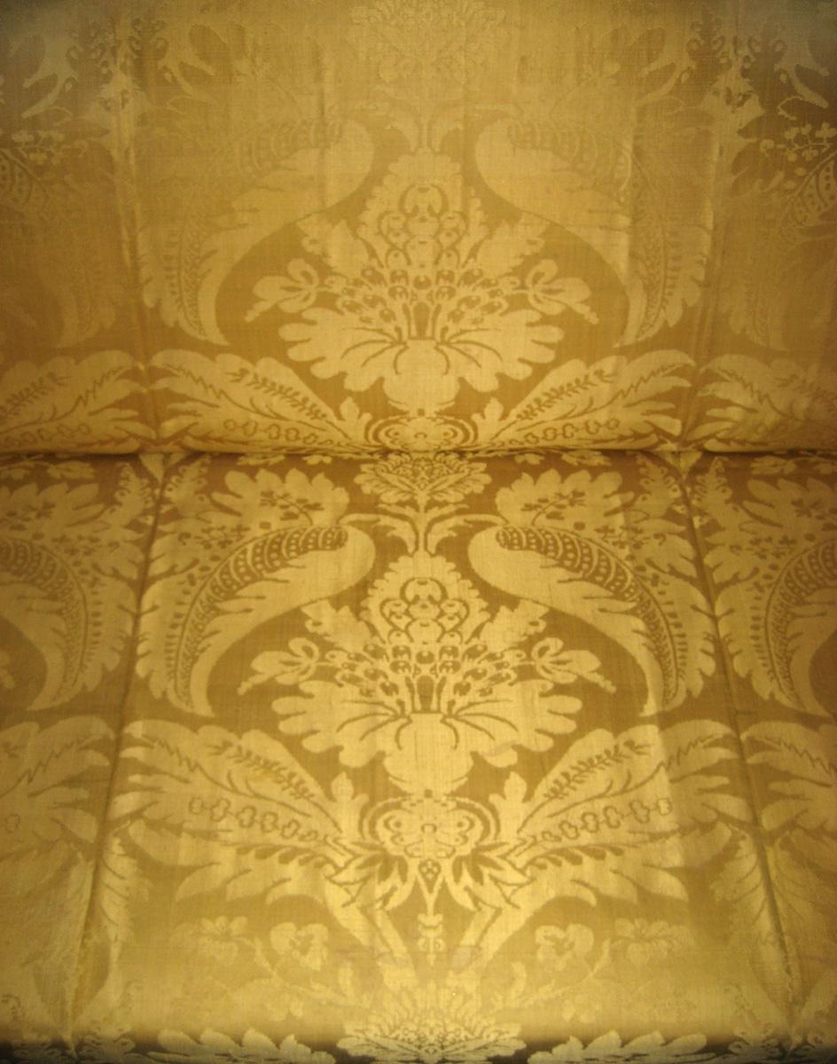 1958.0593 sofa fabric detail