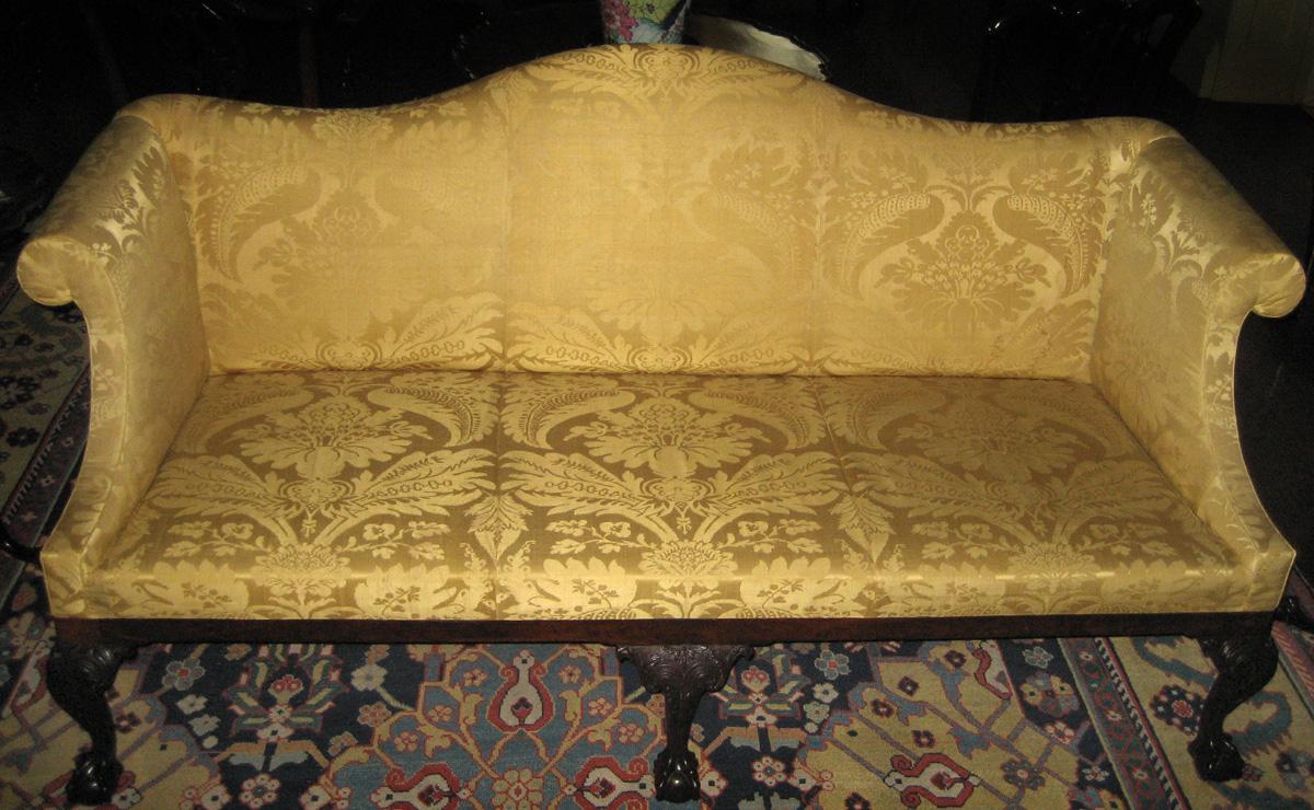 1958.0594 sofa view 1