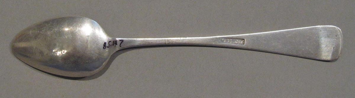 1998.0004.1763 spoon underside