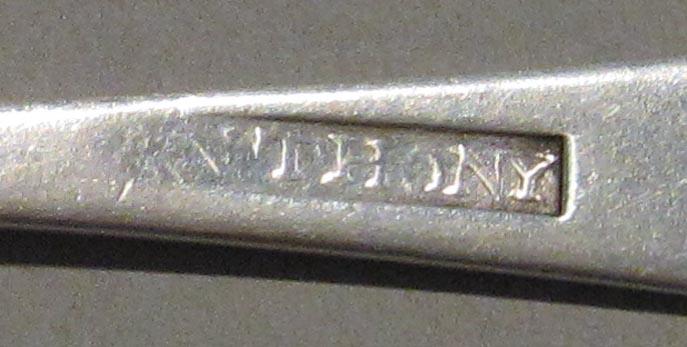 1998.0004.1763 spoon mark