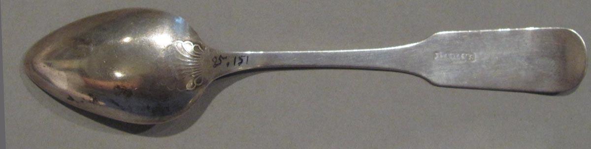 1998.0004.1767 spoon underside