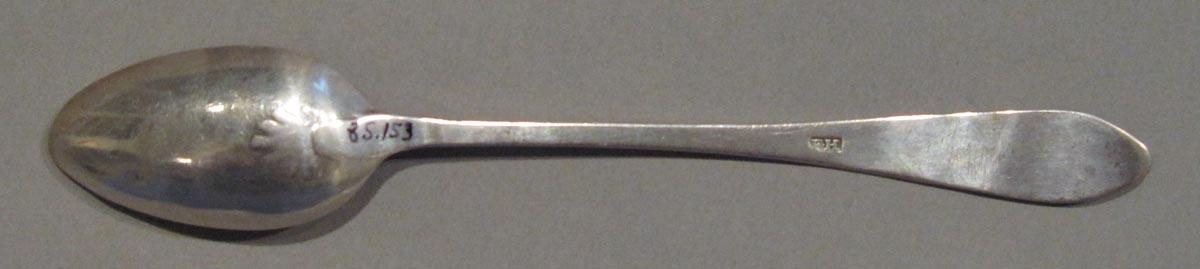 1998.0004.1769 spoon underside