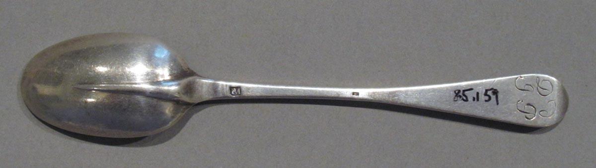1998.0004.1775.001 spoon underside