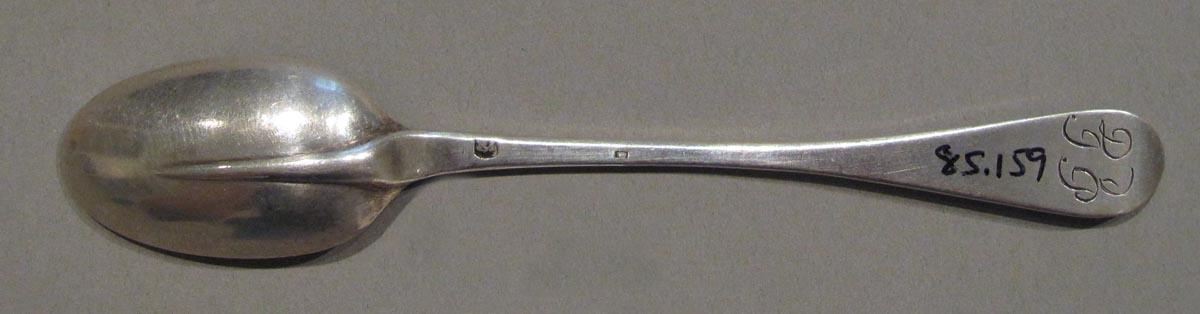1998.0004.1775.004 spoon underside