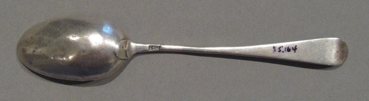 1998.0004.1780 spoon underside