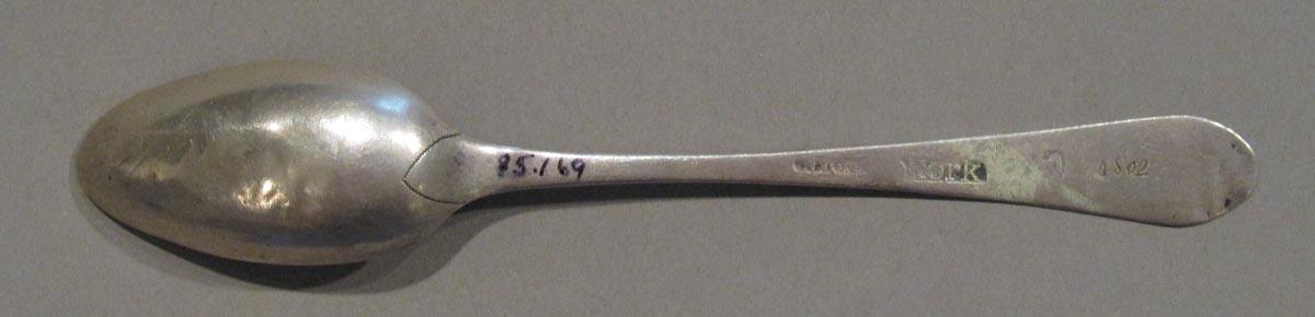1998.0004.1783 spoon underside